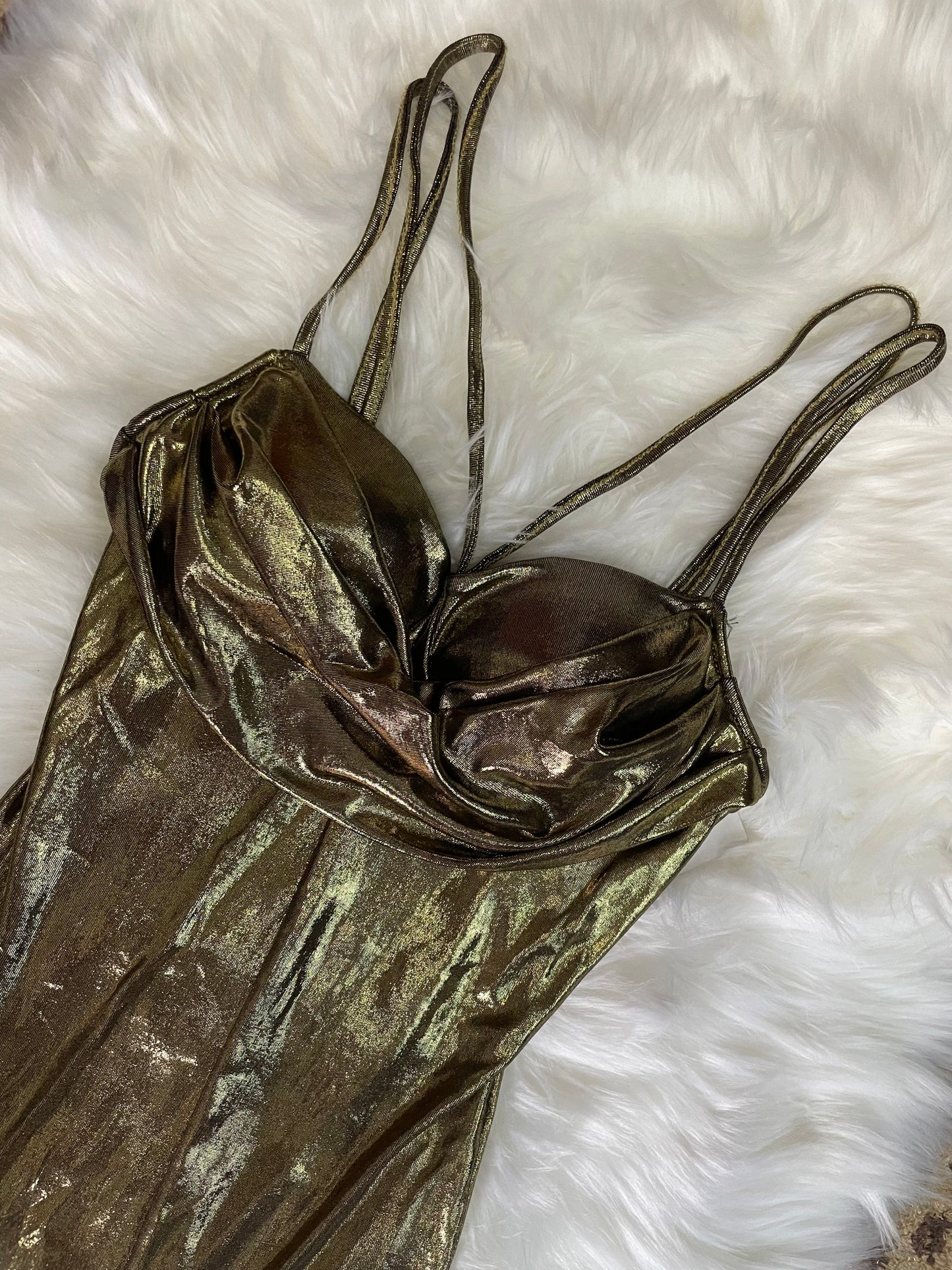 Vestido dourado