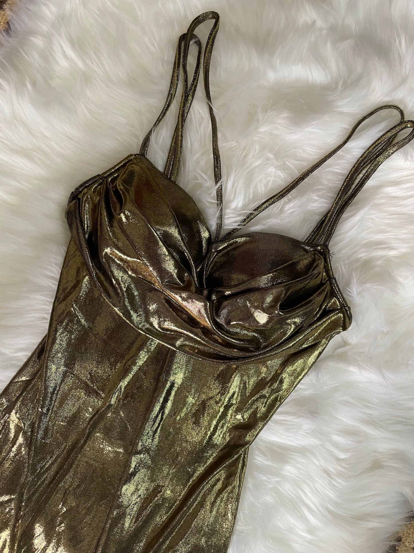 Vestido dourado
