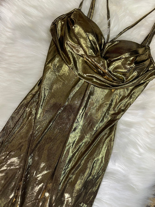 Vestido dourado